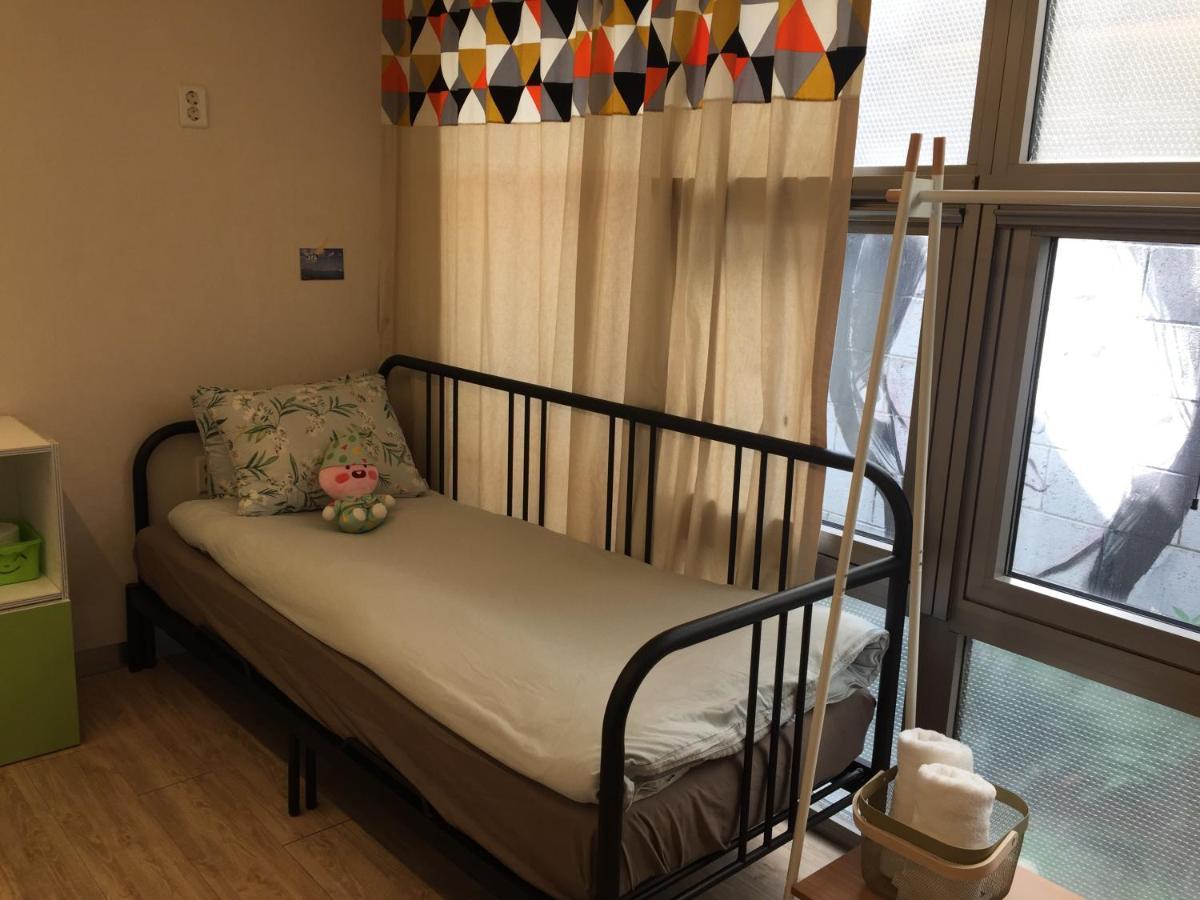 Inside Busan Hostel Exterior foto