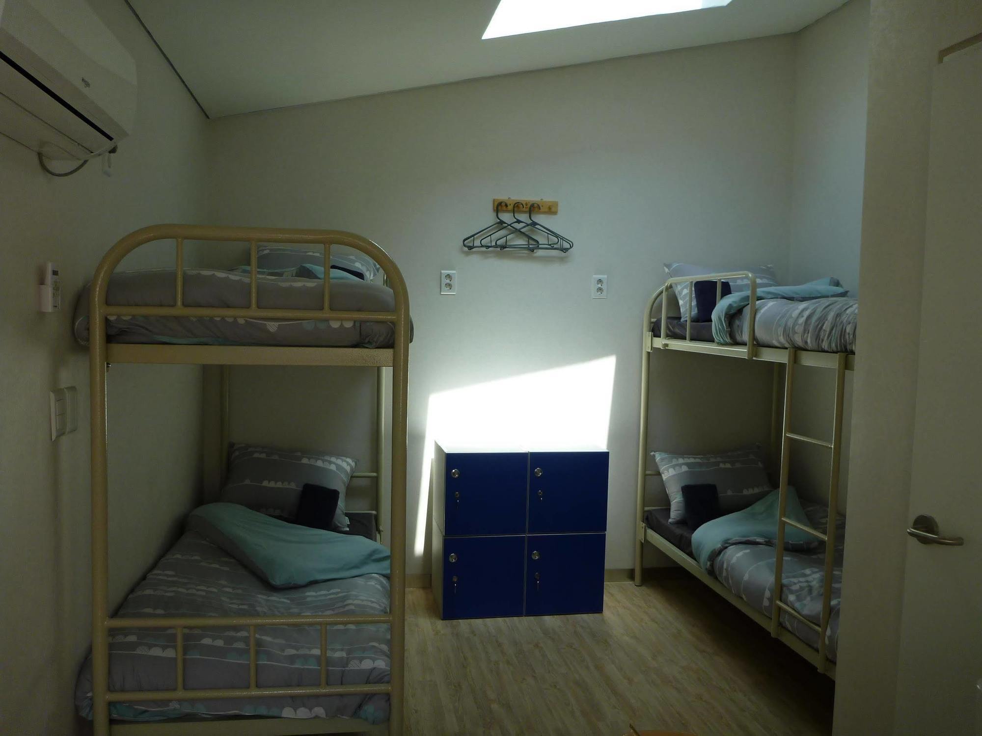 Inside Busan Hostel Exterior foto